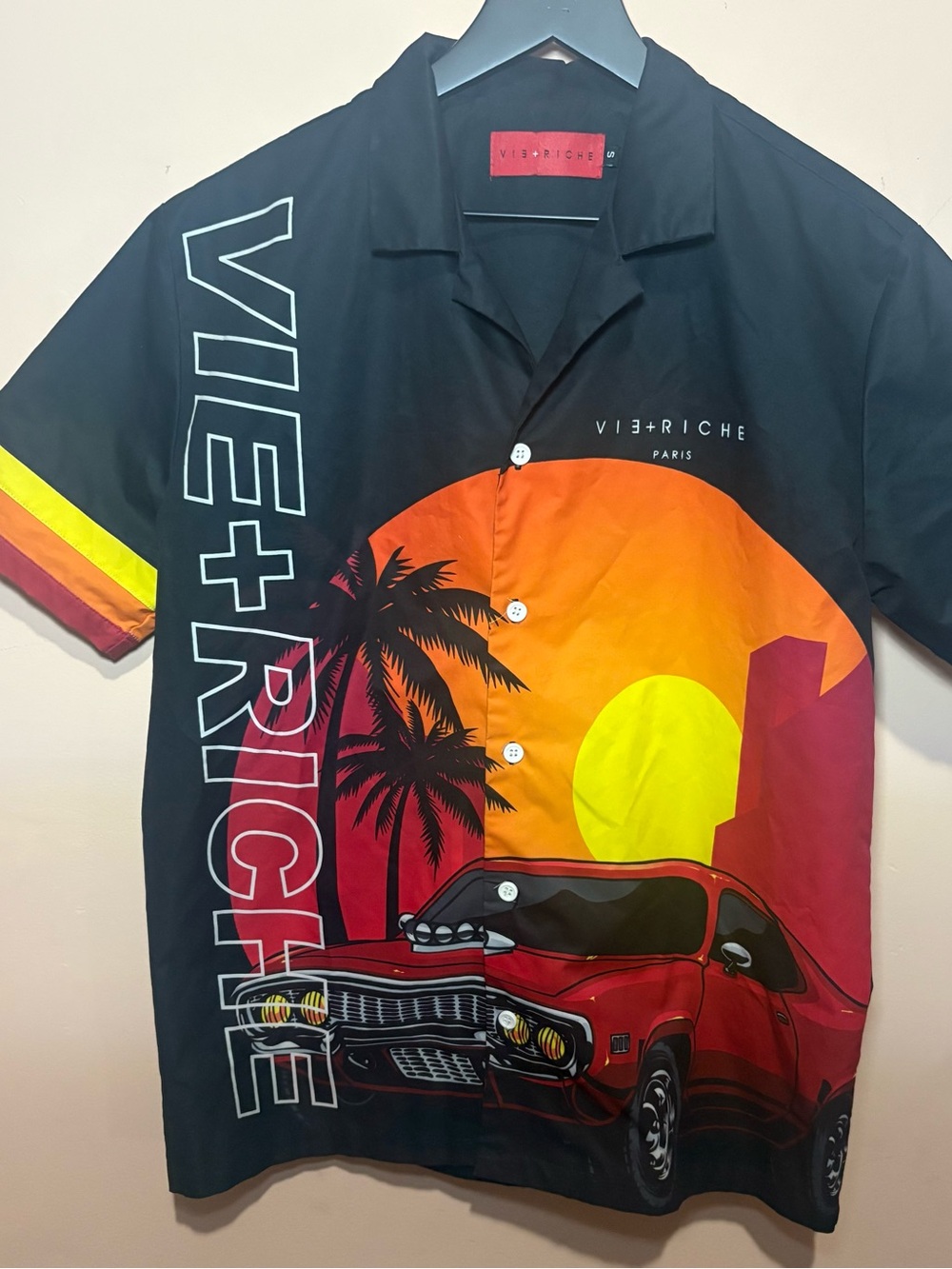 Vie+Riche Paris Graphic Button Up Shirt Sunset Car Mens Small